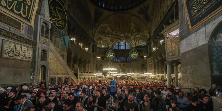 Ayasofya Camii’nde Filistinliler için dua