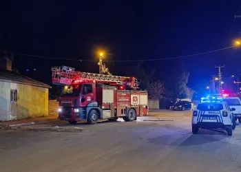 Ağrı’da alevler geceyi aydınlattı