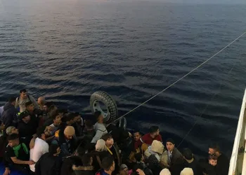 52 düzensiz göçmen yakalandı