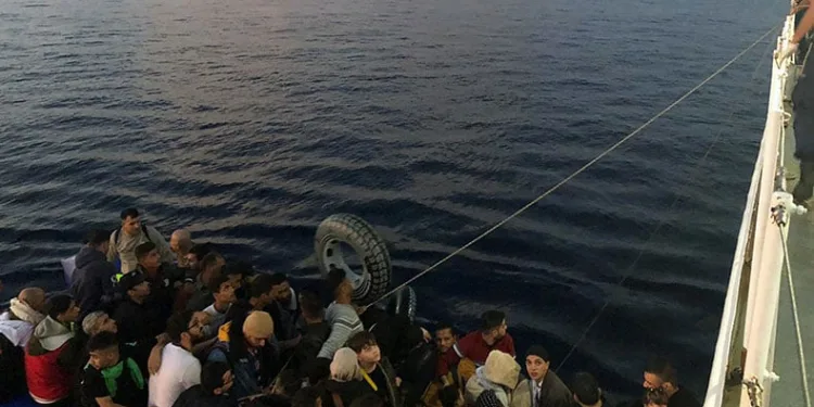 52 düzensiz göçmen yakalandı