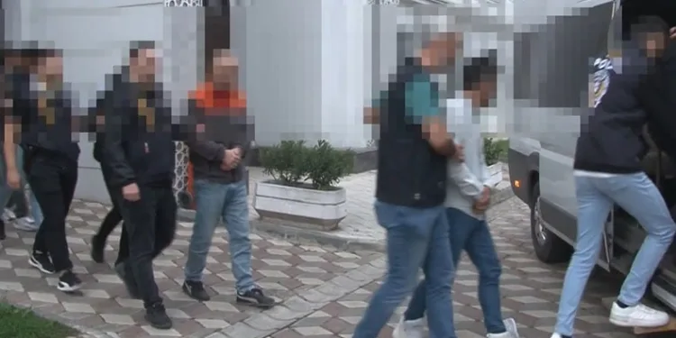 E- ticaretten 71 kişiyi dolandırdılar