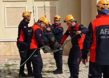 Van’da eş zamanlı deprem tatbikatı