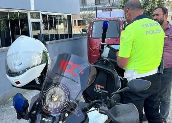 Atık toplama saati dışında çıkınca aracı bağlandı