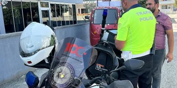 Atık toplama saati dışında çıkınca aracı bağlandı