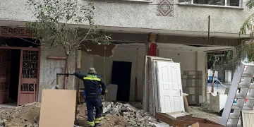 Doğalgaz patlamasının yaşandığı bina yıkılıyor