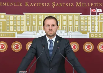 “Zalim İsrail’e karşı mazlumun yanındayız”