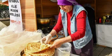 Tencereler eğitim için kaynıyor