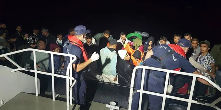 149 düzensiz göçmen kurtarıldı
