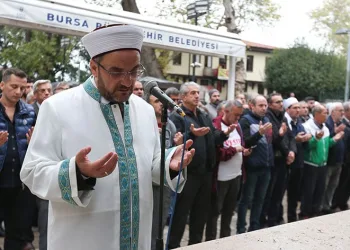 Bursa’da Filistinliler için gıyabi cenaze namazı kılındı