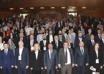Bursa’da “18. İnsan Yönetimi Zirvesi” başladı