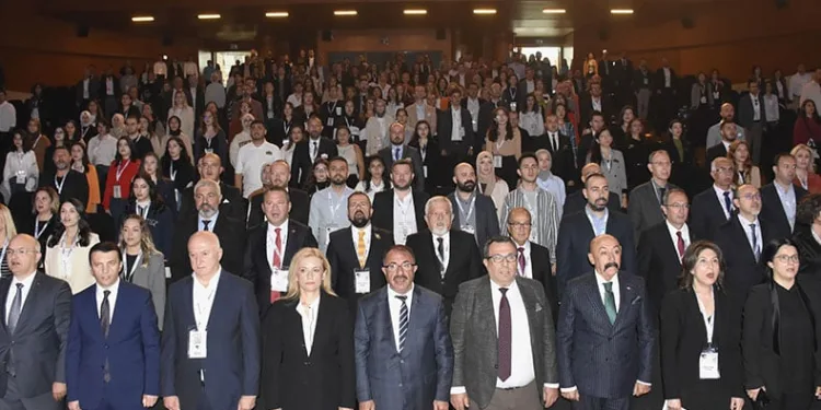 Bursa’da “18. İnsan Yönetimi Zirvesi” başladı
