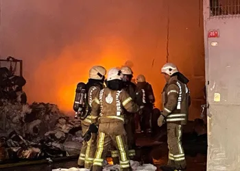 Bahçelievler’de korkutan yangın