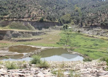 Beydağ Barajı tamamen kurudu