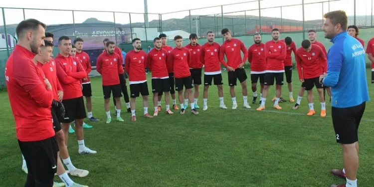 Afyonspor, Tolga Şanbay ile yolları ayırdı