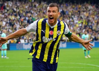 Edin Dzeko, Süper Lig’de 5. golünü attı