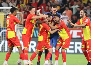 Göztepe yükselişe geçti