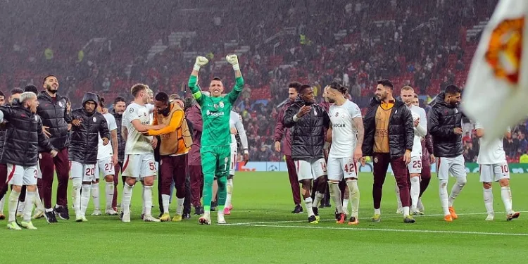 Galatasaray’ın, Manchester United zaferi İngiliz basınında