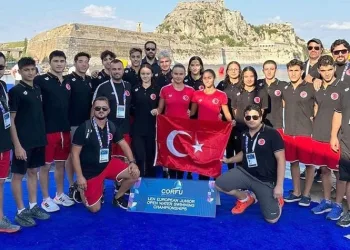 Antalyasporlu genç yüzücüler Avrupa’da yarıştı