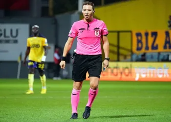 Pendikspor – Sivasspor maçında Turgut Doman düdük çalacak