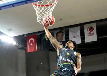 Aliağa Petkimsporlu David Efianayi, haftanın 5’ine seçildi