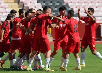 Eskişehirspor hazırlık maçını 3 golle kazandı