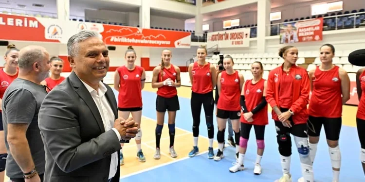 Muratpaşa’nın Sultanları ilk maçını Çukurva Belediyesi’yle yapacak