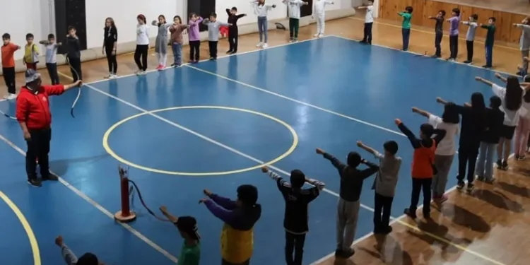 Erzincan’da minik ‘okçular’ yetişiyor