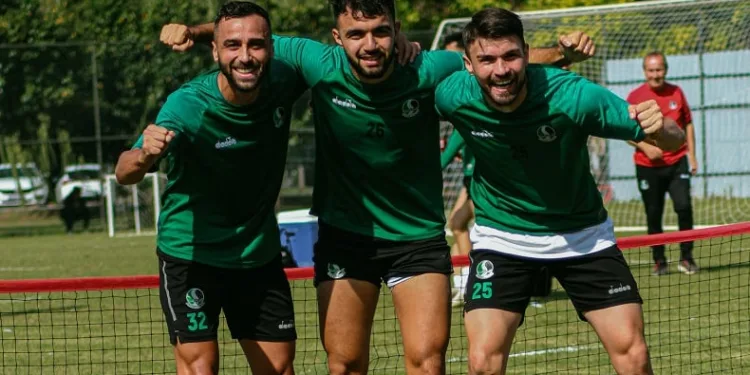 Sakaryaspor, Manisa FK mesaisinde