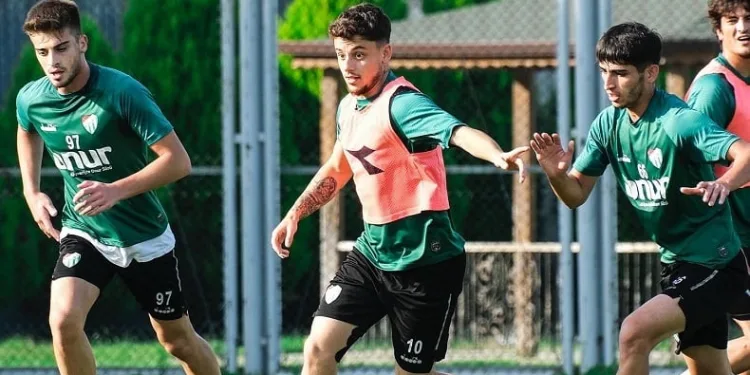 Bursaspor’da çalışmalar devam ediyor