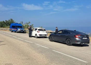 Bursa’da 1’i PKK’lı 35 kişi yakalandı