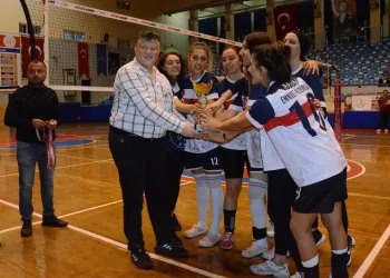 Aydın’da 100. Yıl Voleybol Turnuvası heyecanı sona erdi