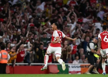 Arsenal evinde Manchester City’yi tek golle geçti