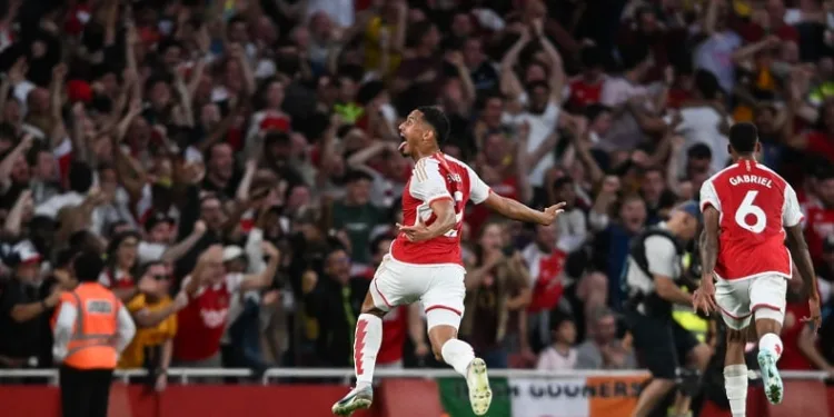 Arsenal evinde Manchester City’yi tek golle geçti