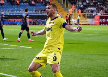 Edin Dzeko, Süper Lig’de gol sayısını 6’ya çıkardı