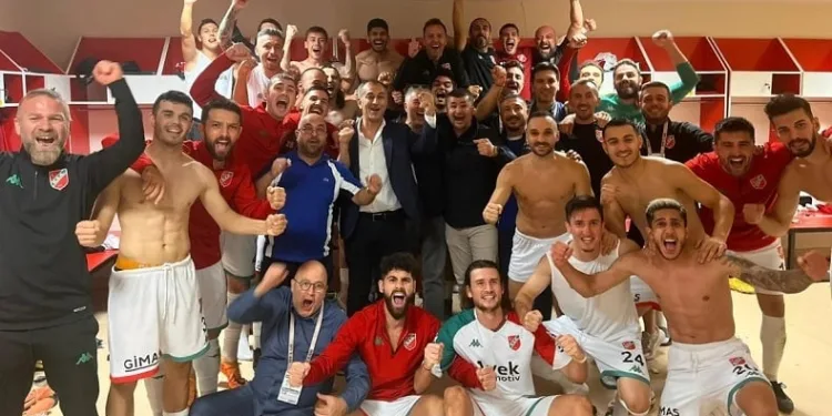 Karşıyaka yeniden lider