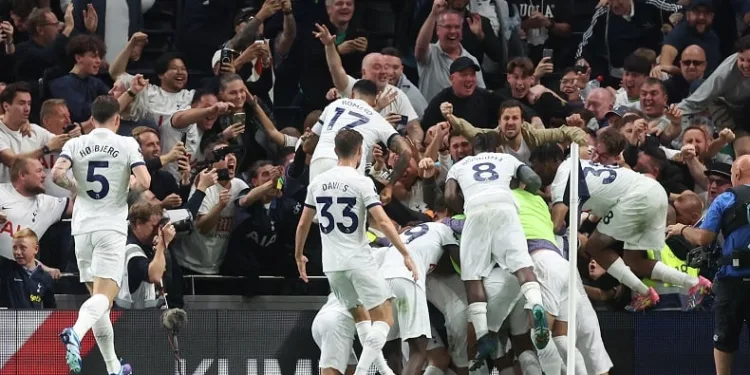 Tottenham, 427 gün sonra tekrar Premier Lig’de lider