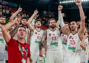 Pınar Karşıyaka, sezonun ilk galibiyetini aldı