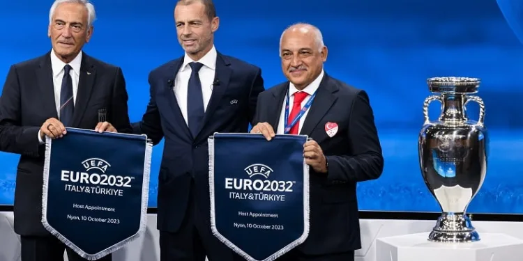 EURO 2032’ye Türkiye ve İtalya ev sahipliği yapacak