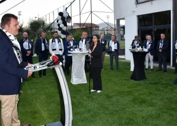 Manisa FK yeni yönetimini tanıttı