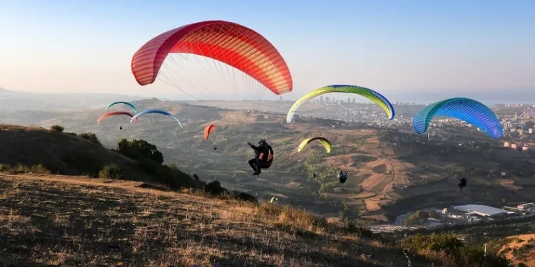 Samsun’da Yamaç Paraşütü Hedef Yarışması