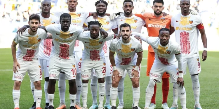 Kayserispor sahasında yenilmeyen ekipler arasında