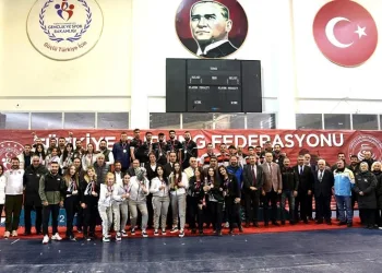 Curlingte şampiyonlar belli oldu