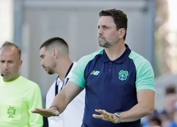Erol Bulut, Championship’te eylül ayının teknik direktörü adayları arasında