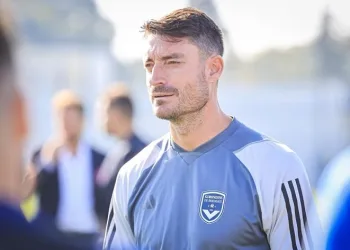 Bordeaux, Albert Riera ile anlaştı