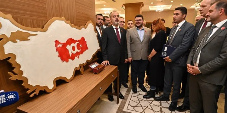 Bursa Büyükşehir meclisi, imzalarıyla tarihe not düştü
