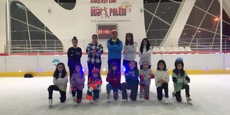 Buz Pateni takımı şampiyonluk hedefinde