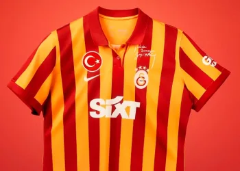 Galatasaray’dan, Cumhuriyet’in 100. yılına özel forma