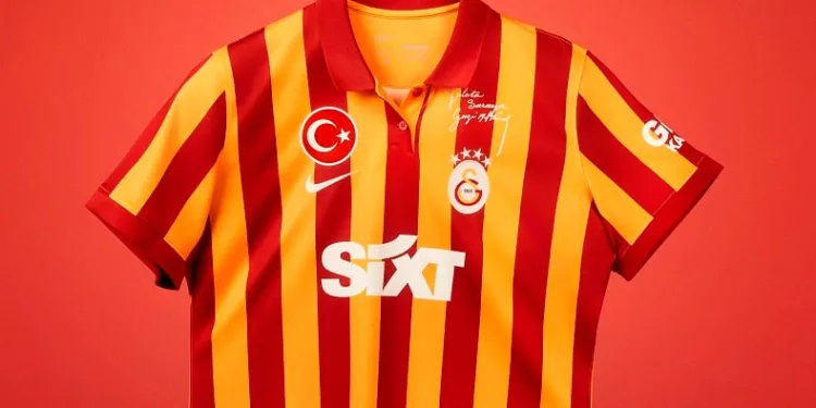 Galatasaray’dan, Cumhuriyet’in 100. yılına özel forma