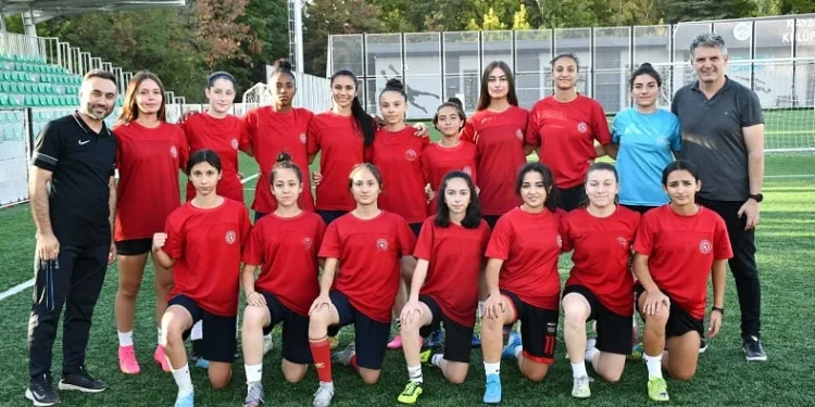 Kayseri Kadın FK, B Grubunda yer aldı