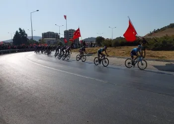 Bisikletçiler Söke’de coşkuyla karşılandı